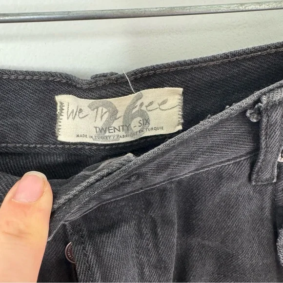 Free People Maggie Washed Black High-Rise Distressed straight Jeans 26 - Picture 6 of 11